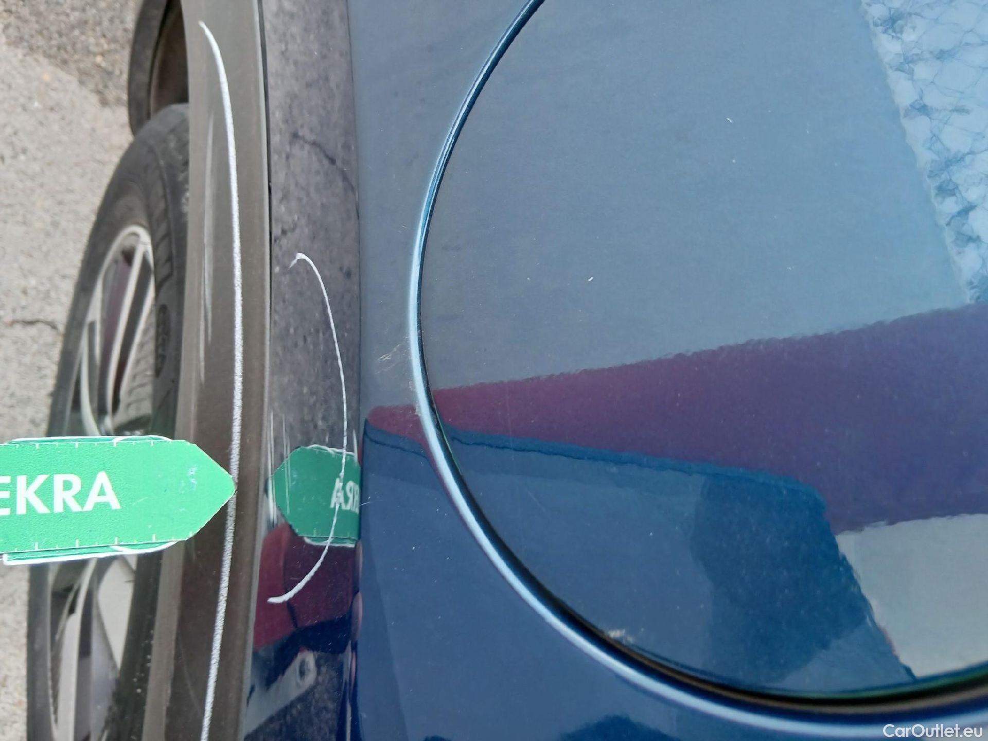  KIA  Niro KIA  / 2019 / 5P / crossover 1.6 GDi PHEV 104kW (141CV) Drive #21