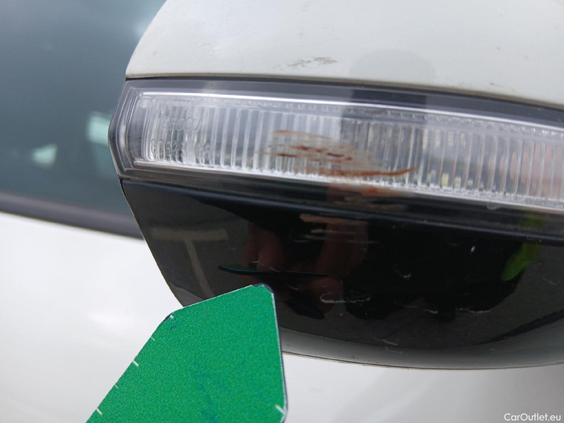  KIA  Niro KIA  / 2019 / 5P / crossover 1.6 GDi HEV 104kW (141CV) Drive #35