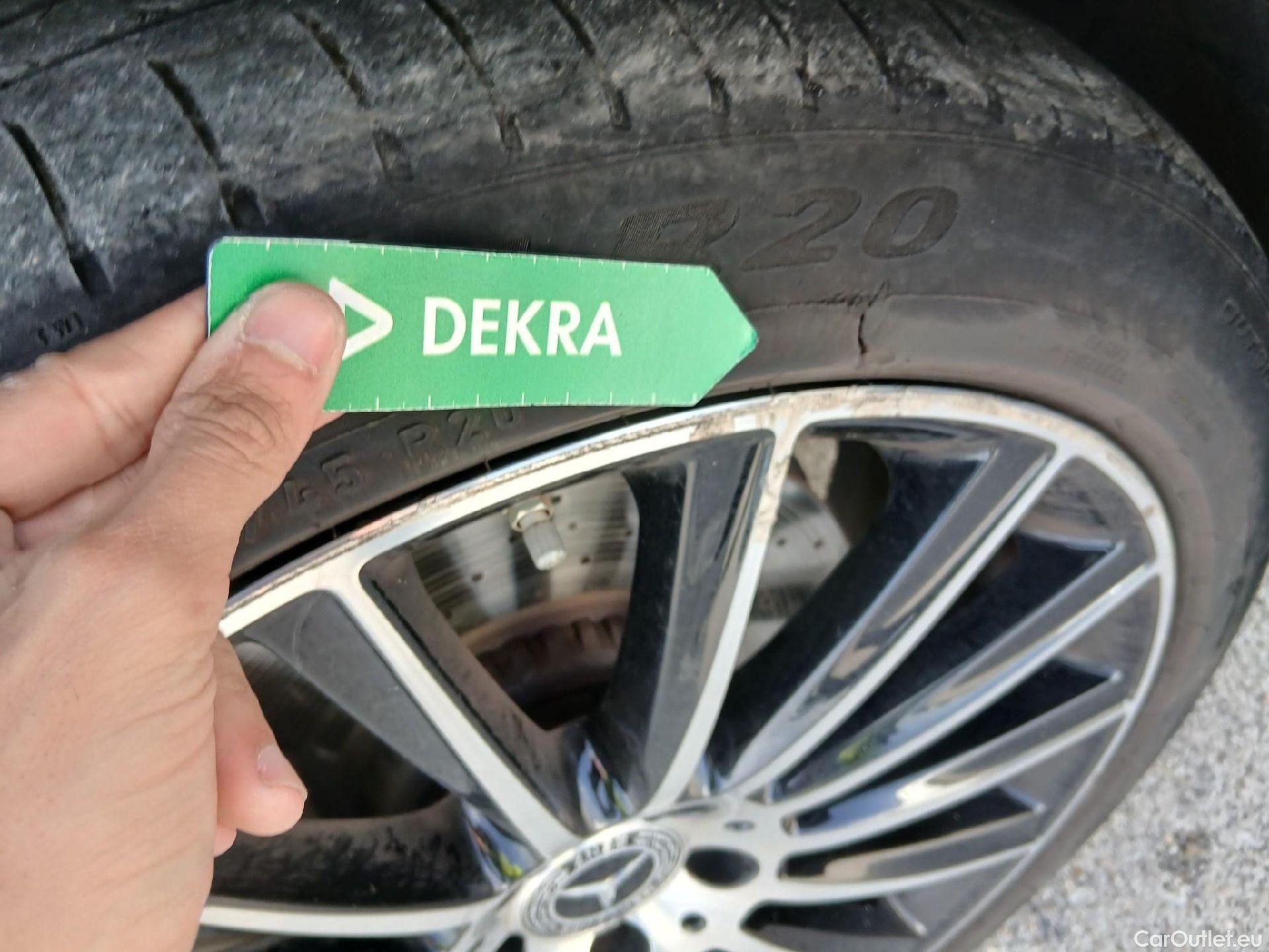  Mercedes  G-Klasee MERCEDES-BENZ Clase GLC / 2019 / 5P / todoterreno GLC 300 de 4MATIC #2