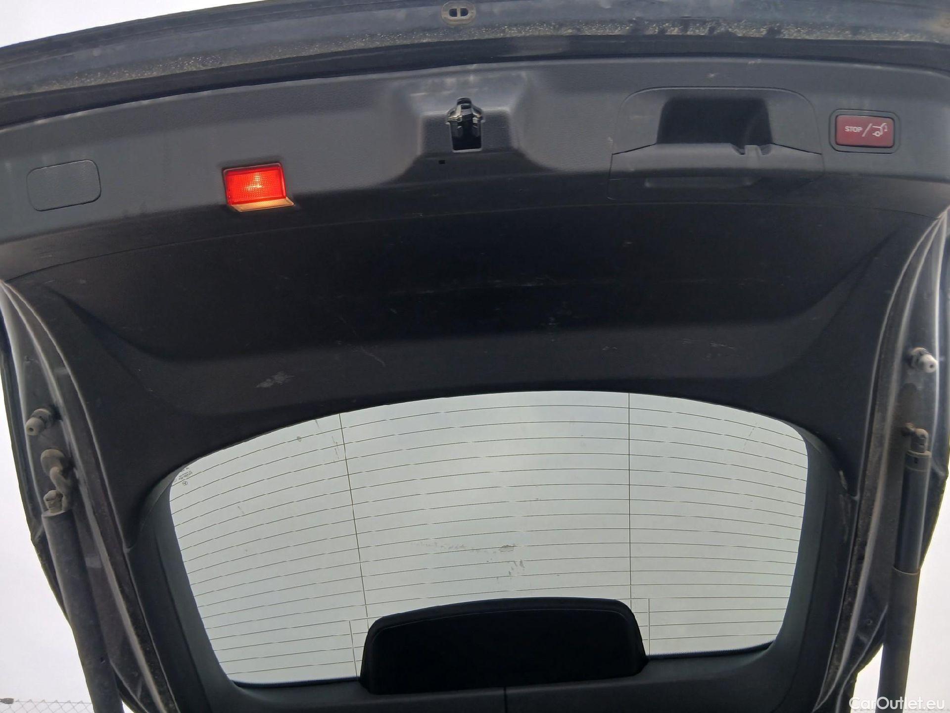  Mercedes  G-Klasee MERCEDES-BENZ GLC Coupé / 2019 / 5P / coupé GLC 300 de 4MATIC #31