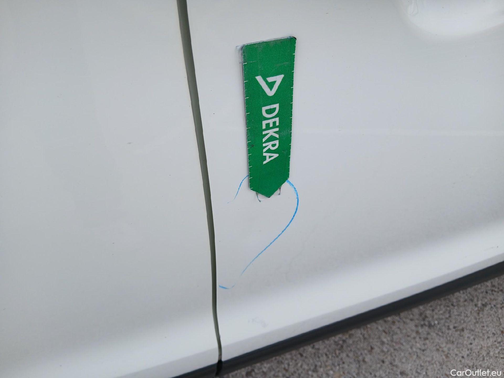  Nissan  Qashqai NISSAN  / 2017 / 5P / todoterreno dCi 81 kW (110 CV) N-CONNECTA #41