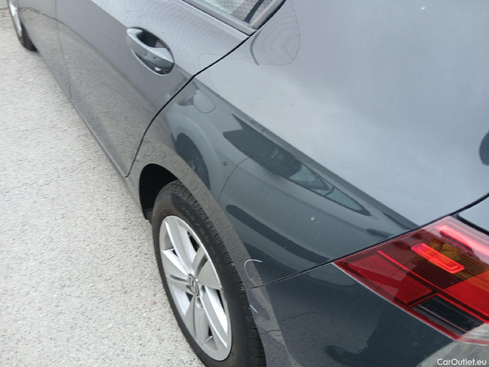  Volkswagen  Golf  VOLKSWAGEN / 2020 / 5P / berlina con portón 2.0 TDI 85kW (115CV) #17