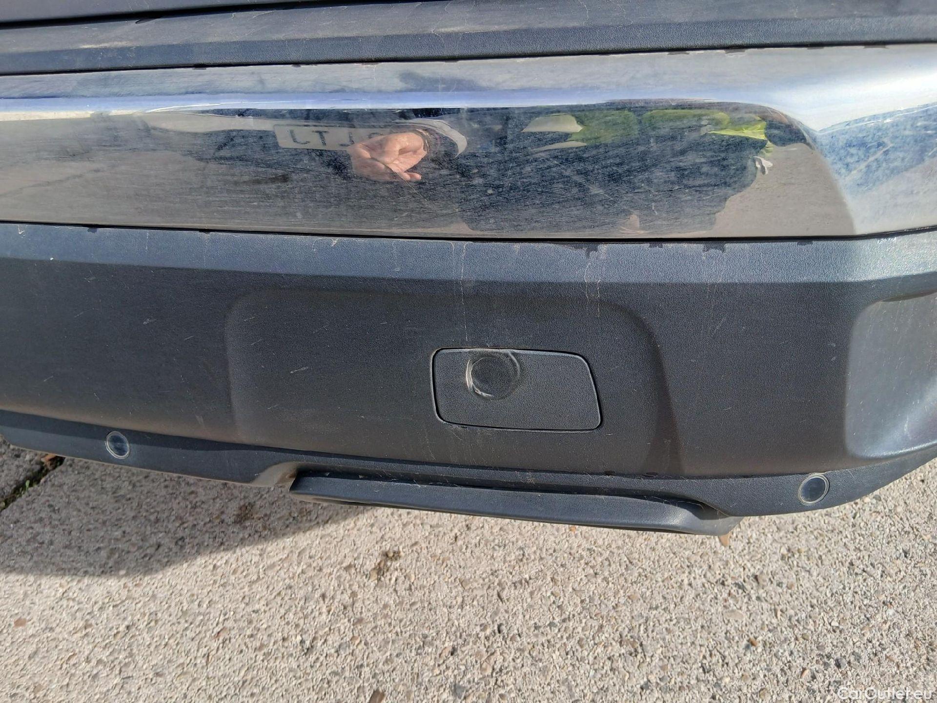  Peugeot  3008 PEUGEOT  Hybrid / 2020 / 5P / todoterreno 300 e-EAT8 Allure Pack #25