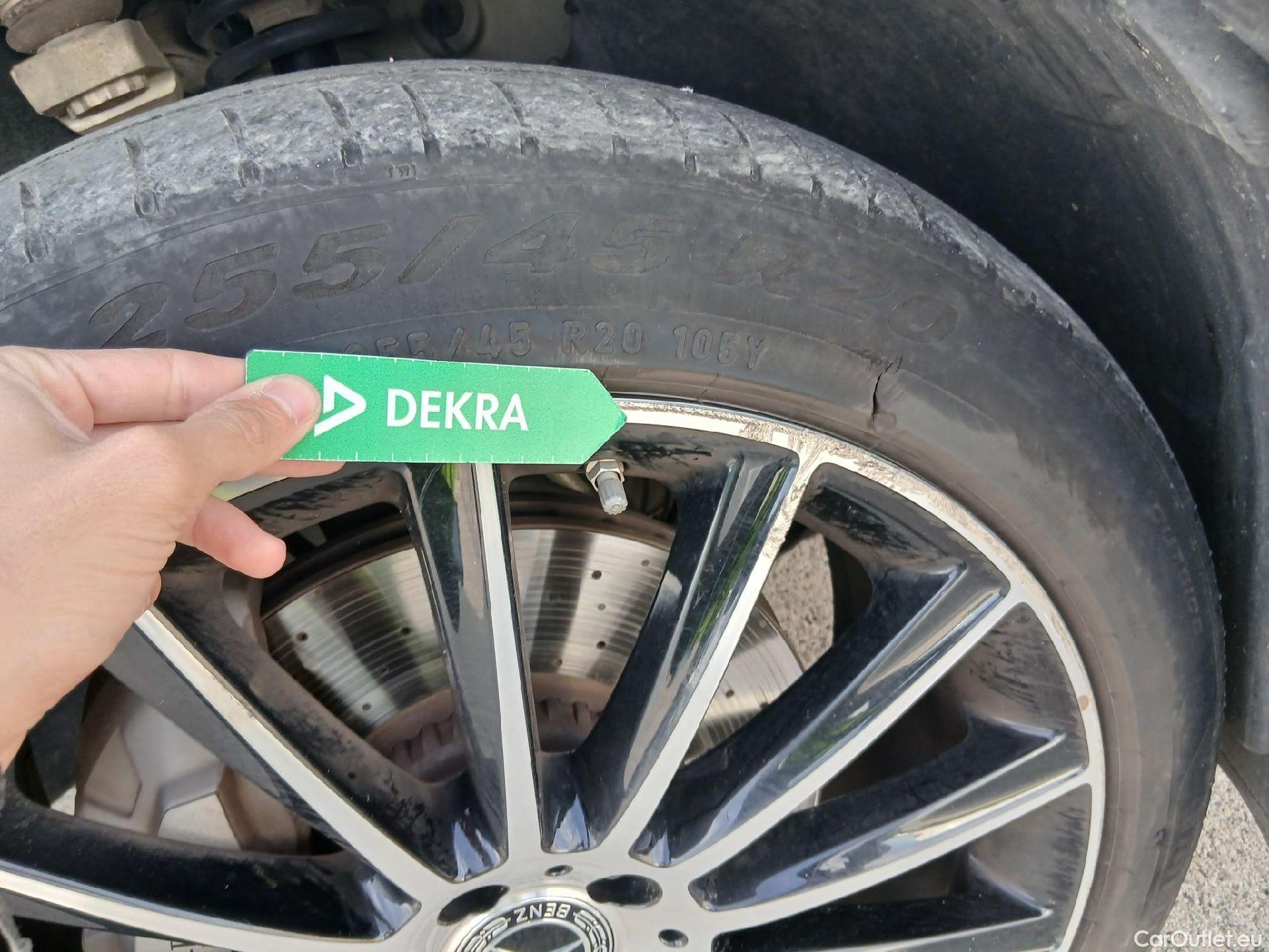  Mercedes  G-Klasee MERCEDES-BENZ Clase GLC / 2019 / 5P / todoterreno GLC 300 de 4MATIC #48