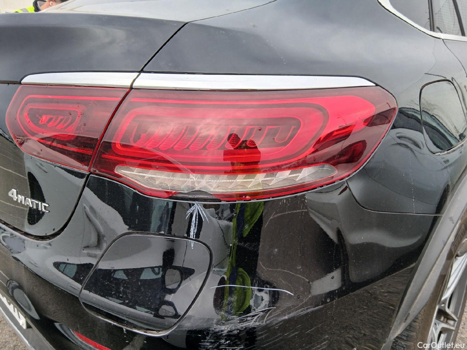  Mercedes  G-Klasee MERCEDES-BENZ GLC Coupé / 2019 / 5P / coupé GLC 300 de 4MATIC #28