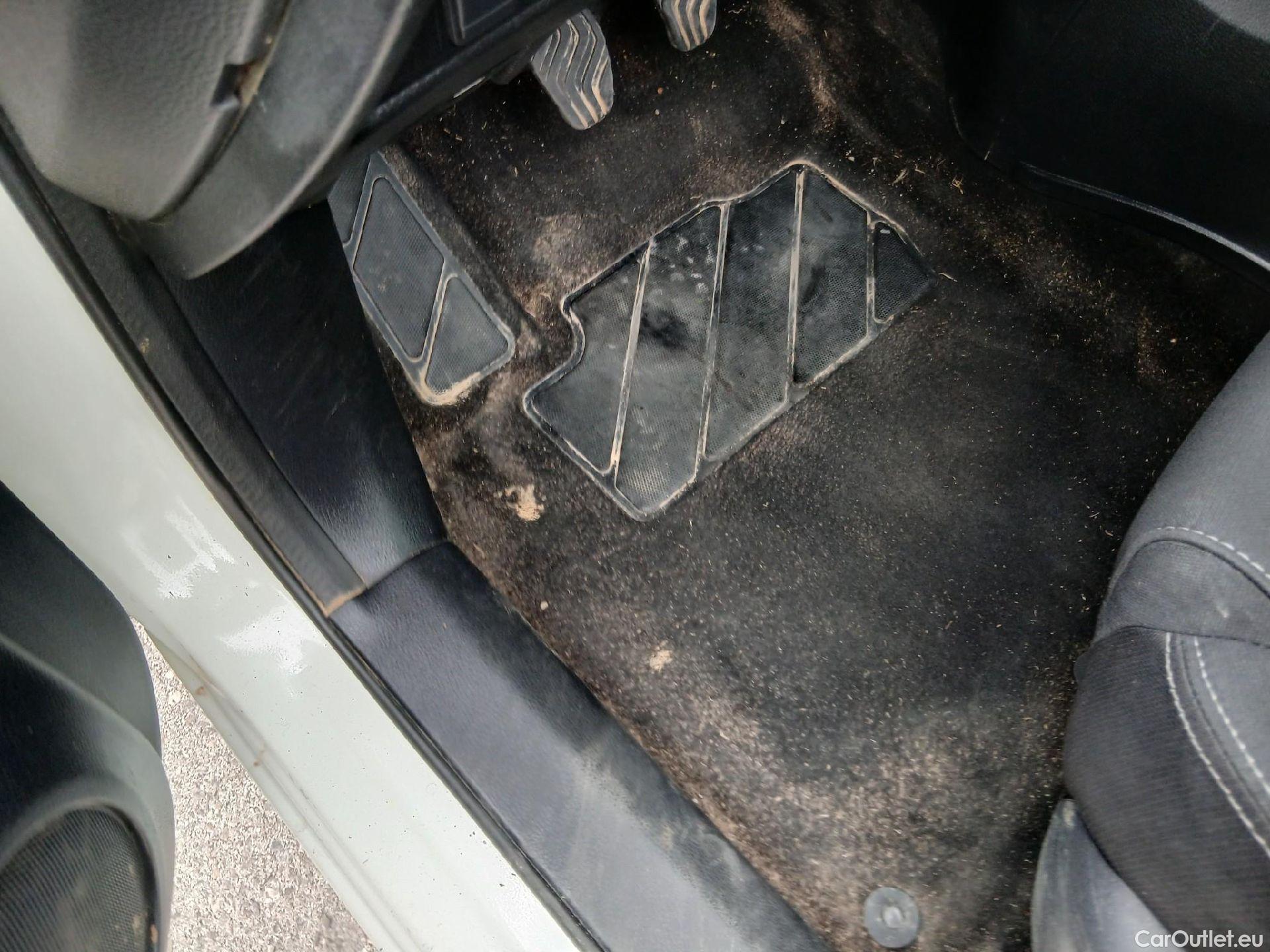  Nissan  Qashqai NISSAN  / 2017 / 5P / todoterreno dCi 81 kW (110 CV) N-CONNECTA #20