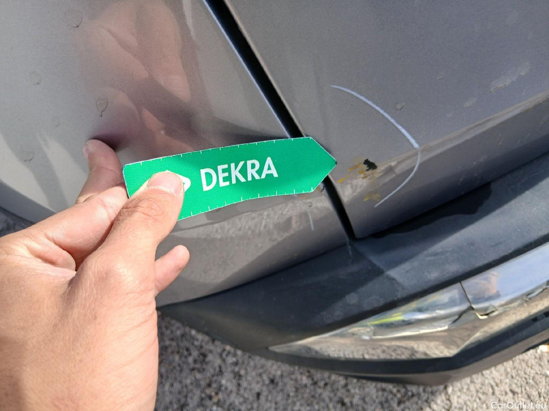  Peugeot  3008 PEUGEOT  Hybrid / 2020 / 5P / todoterreno 300 e-EAT8 Allure Pack #23