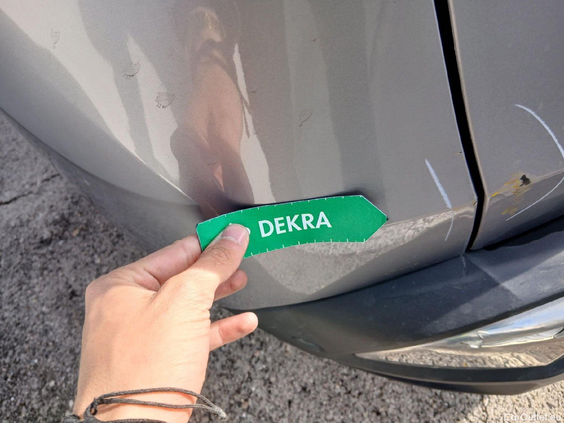  Peugeot  3008 PEUGEOT  Hybrid / 2020 / 5P / todoterreno 300 e-EAT8 Allure Pack #21