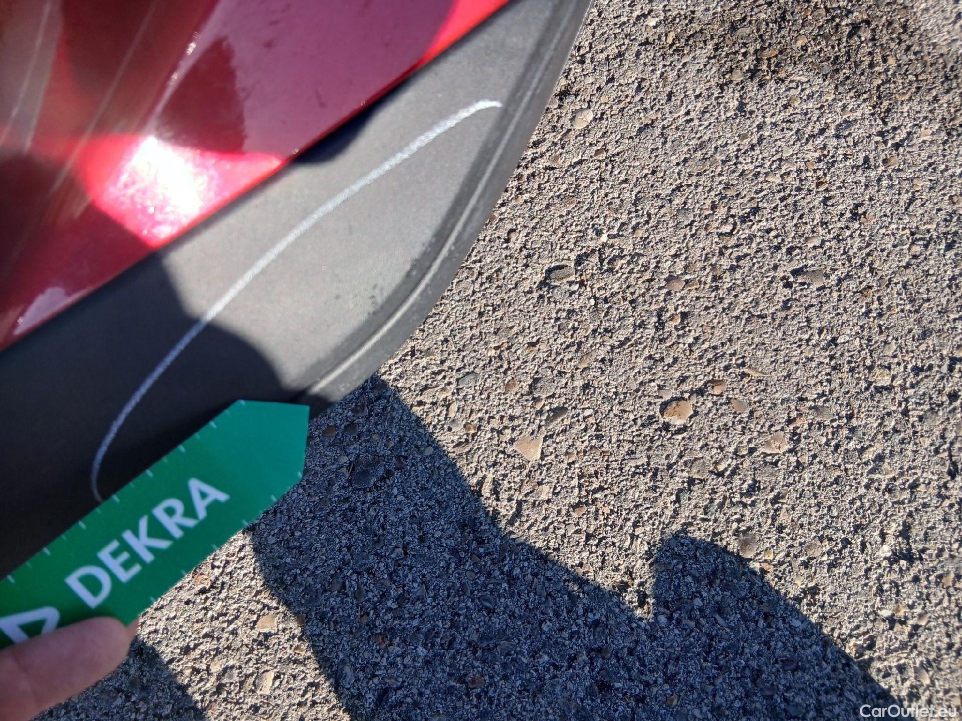  Peugeot  2008 PEUGEOT  / 2019 / 5P / todoterreno Active Pack BlueHDI 81kW (110CV) #11