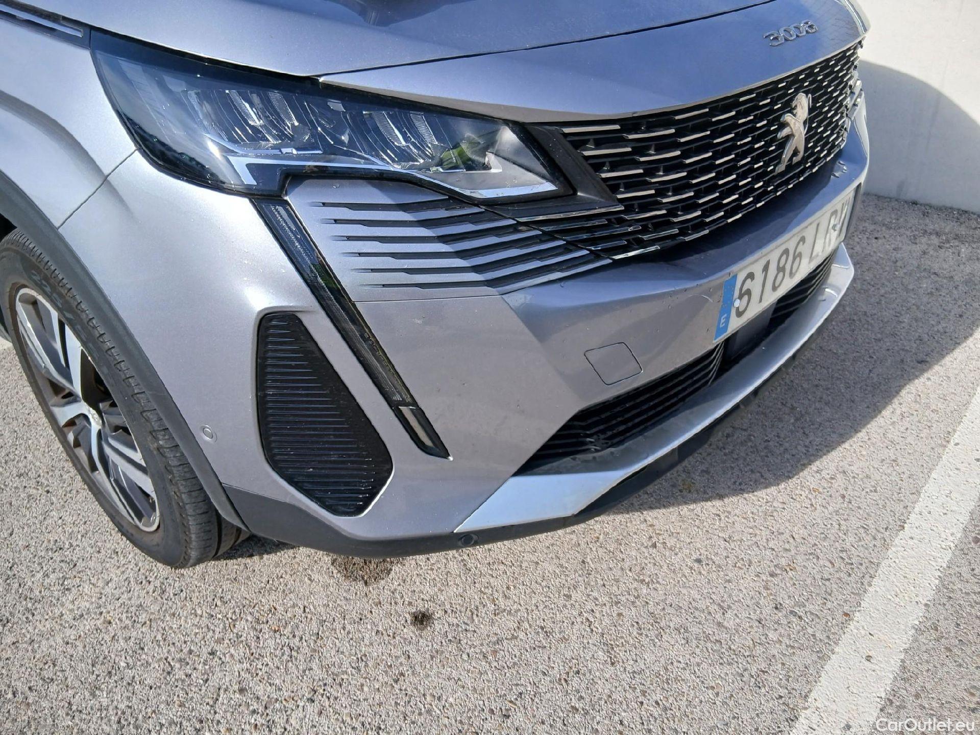  Peugeot  3008 PEUGEOT  Hybrid / 2020 / 5P / todoterreno 300 e-EAT8 Allure Pack #6