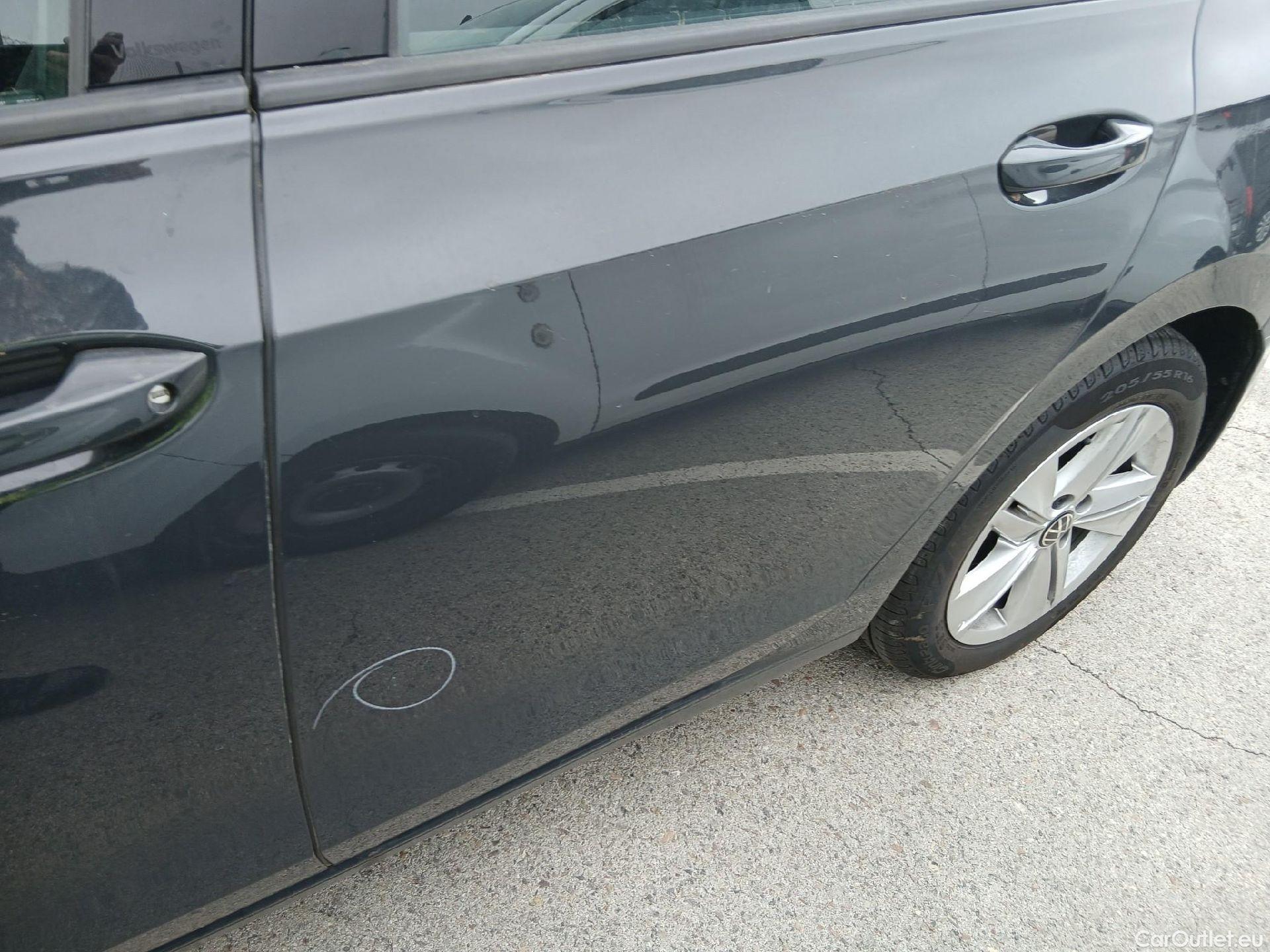  Volkswagen  Golf  VOLKSWAGEN / 2020 / 5P / berlina con portón 2.0 TDI 85kW (115CV) #15