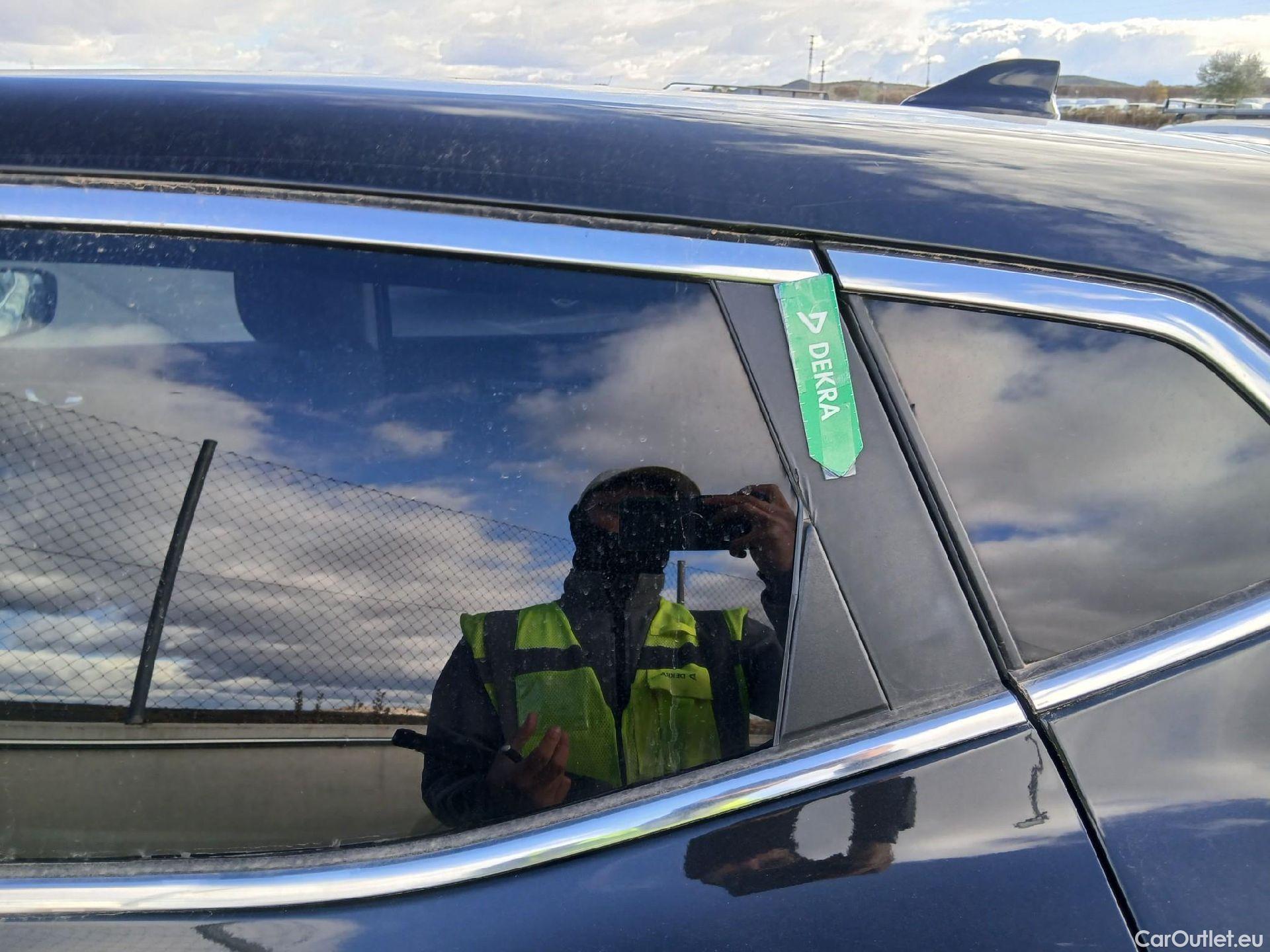  Nissan  Qashqai NISSAN  / 2017 / 5P / todoterreno dCi 85 kW (115 CV) E6D DCT N-CONNECTA #18