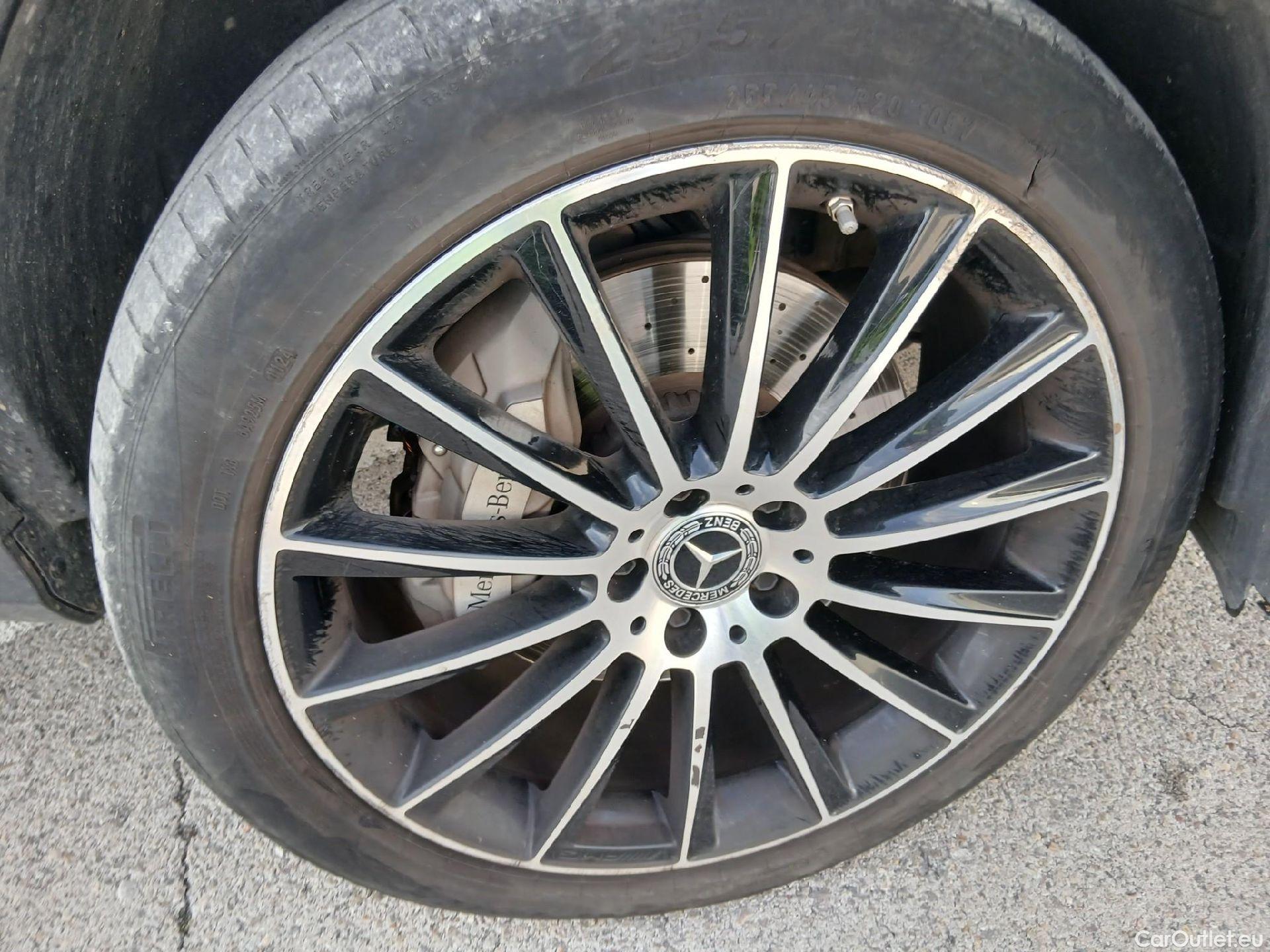  Mercedes  G-Klasee MERCEDES-BENZ Clase GLC / 2019 / 5P / todoterreno GLC 300 de 4MATIC #49