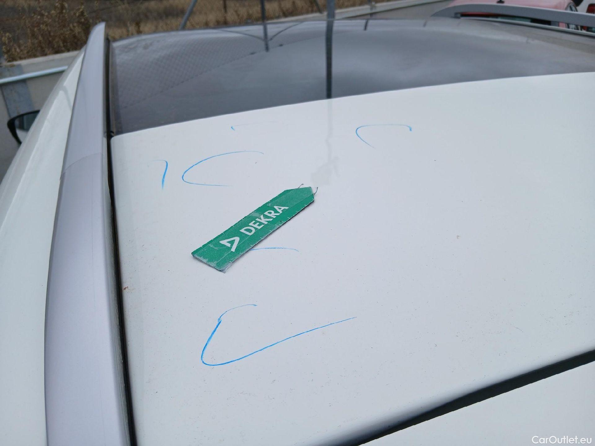  Nissan  Qashqai NISSAN  / 2017 / 5P / todoterreno dCi 81 kW (110 CV) N-CONNECTA #32