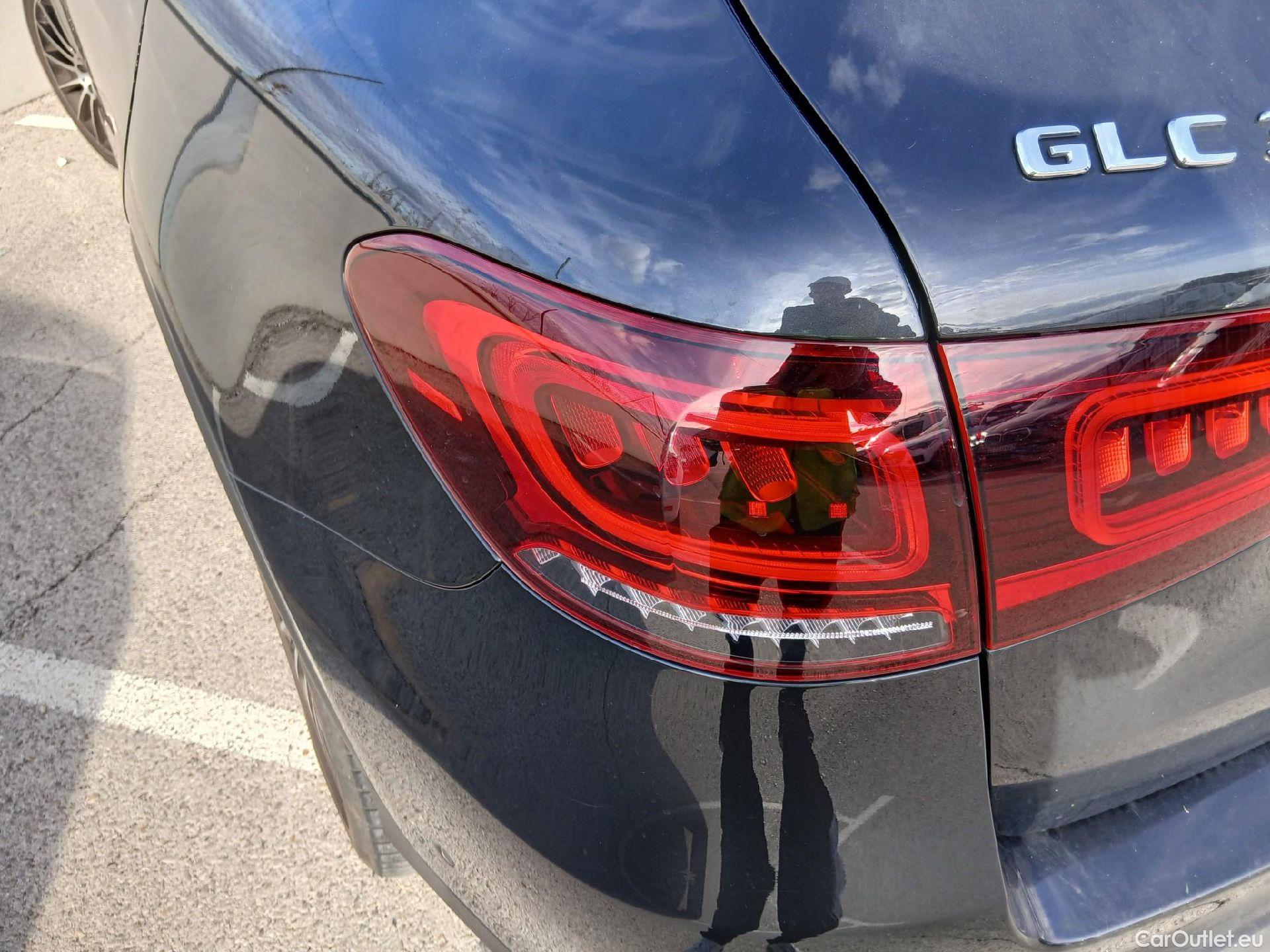  Mercedes  G-Klasee MERCEDES-BENZ Clase GLC / 2019 / 5P / todoterreno GLC 300 de 4MATIC #24