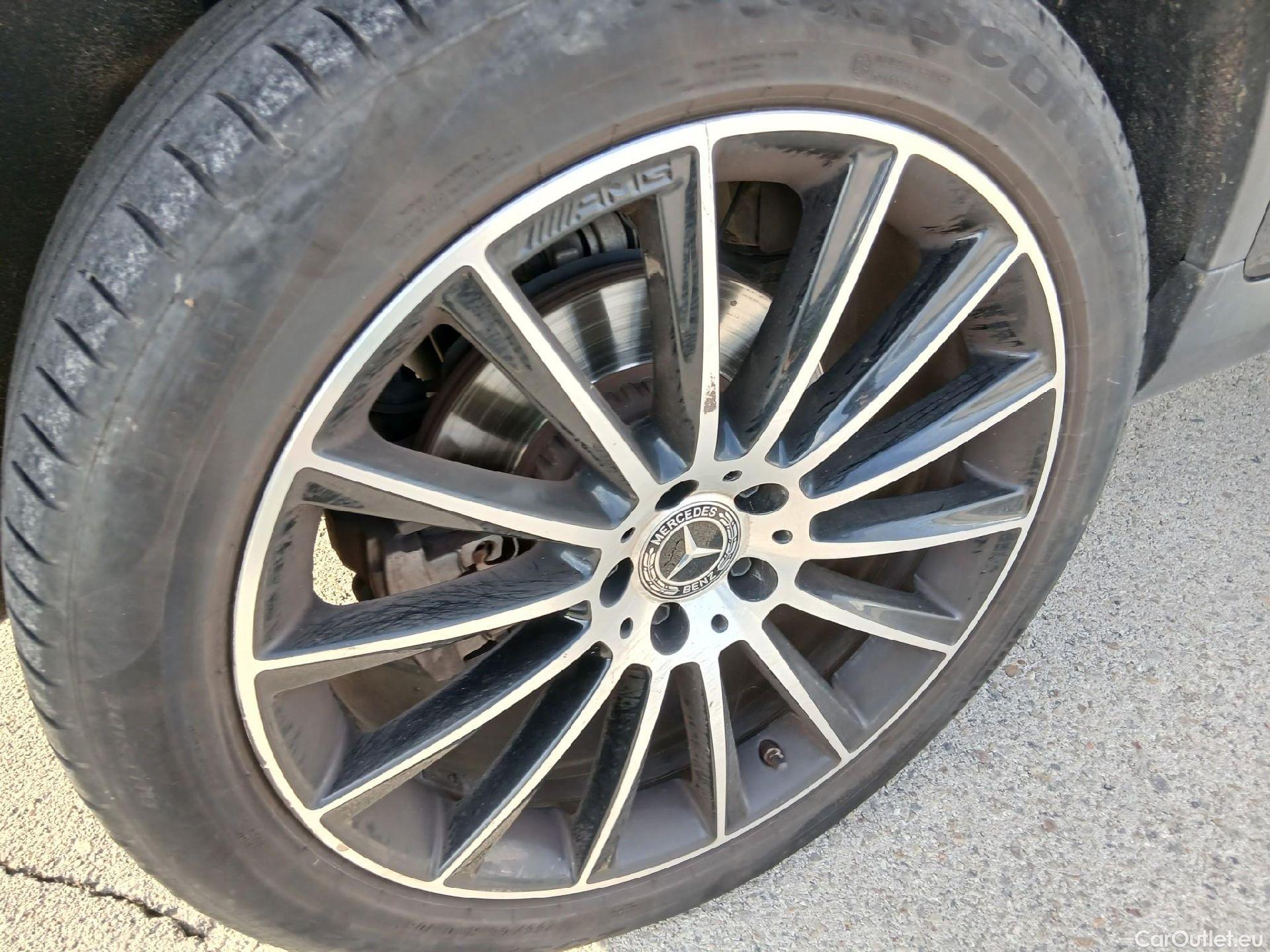  Mercedes  G-Klasee MERCEDES-BENZ Clase GLC / 2019 / 5P / todoterreno GLC 300 de 4MATIC #42