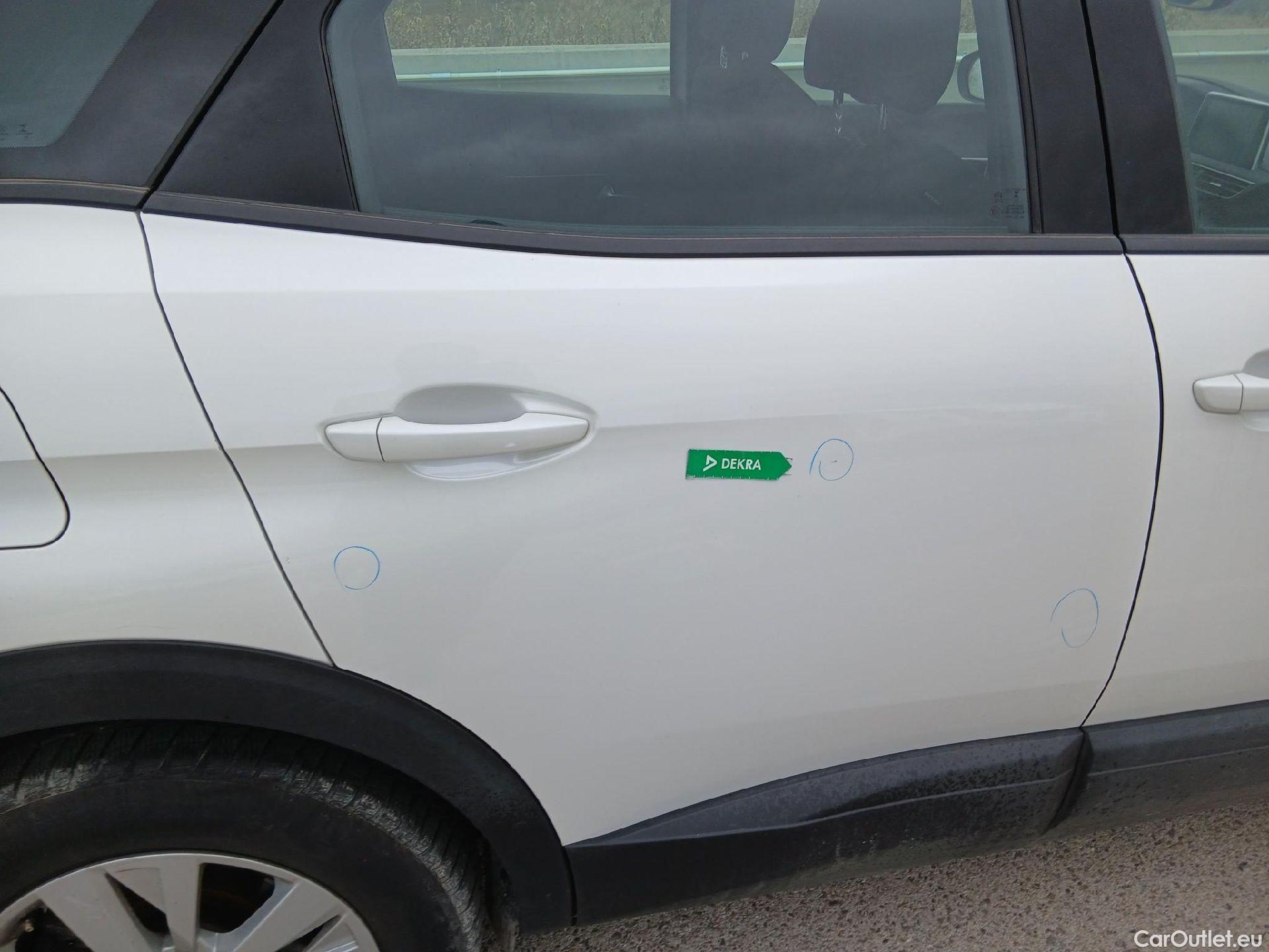  Peugeot  3008  Active Pack 1.5 HDi 130CV AT8 E6d #20