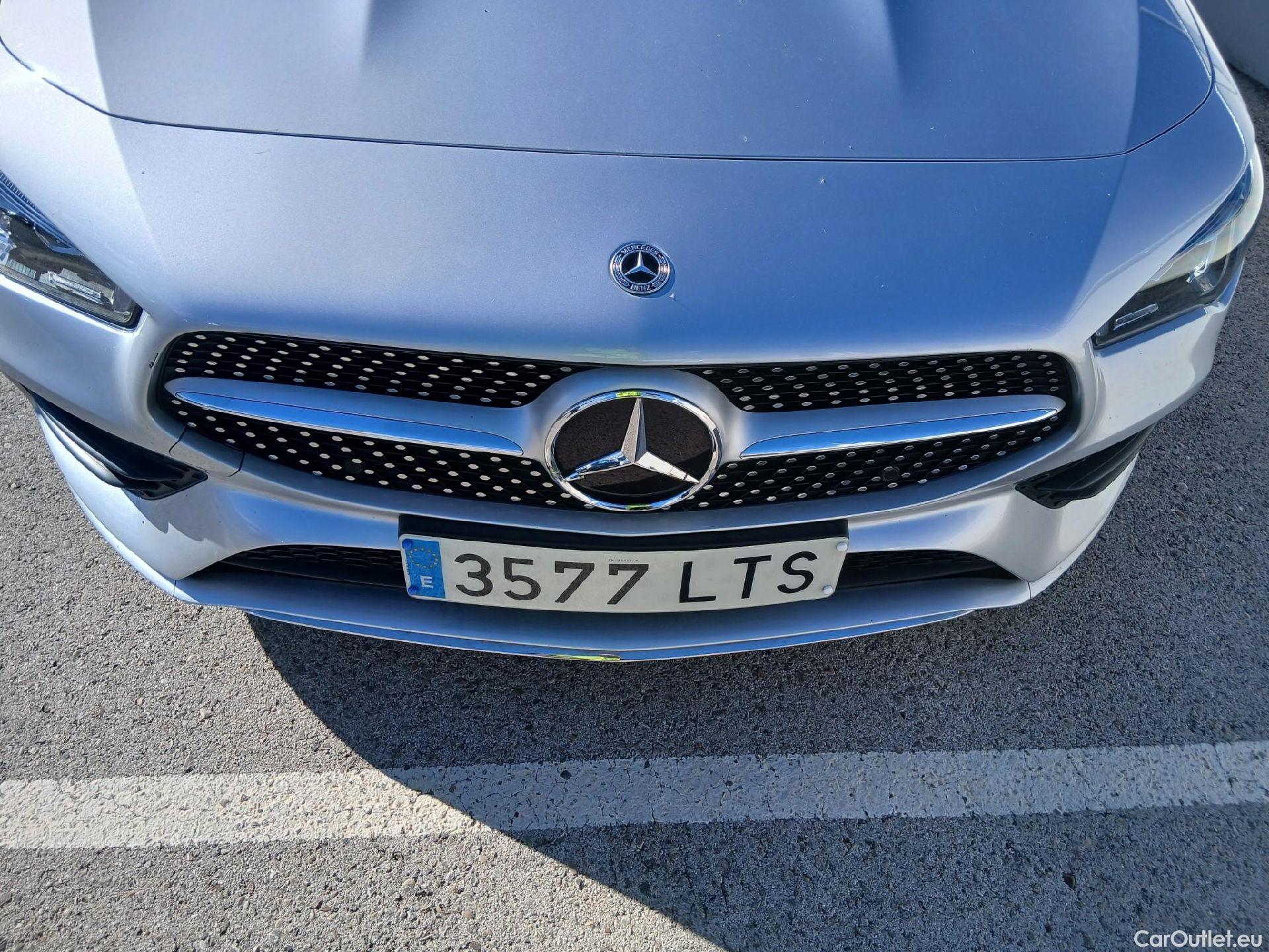  Mercedes  CLA-Klasse MERCEDES-BENZ CLA / 2019 / 5P / familiar CLA 200 Shooting Brake #16