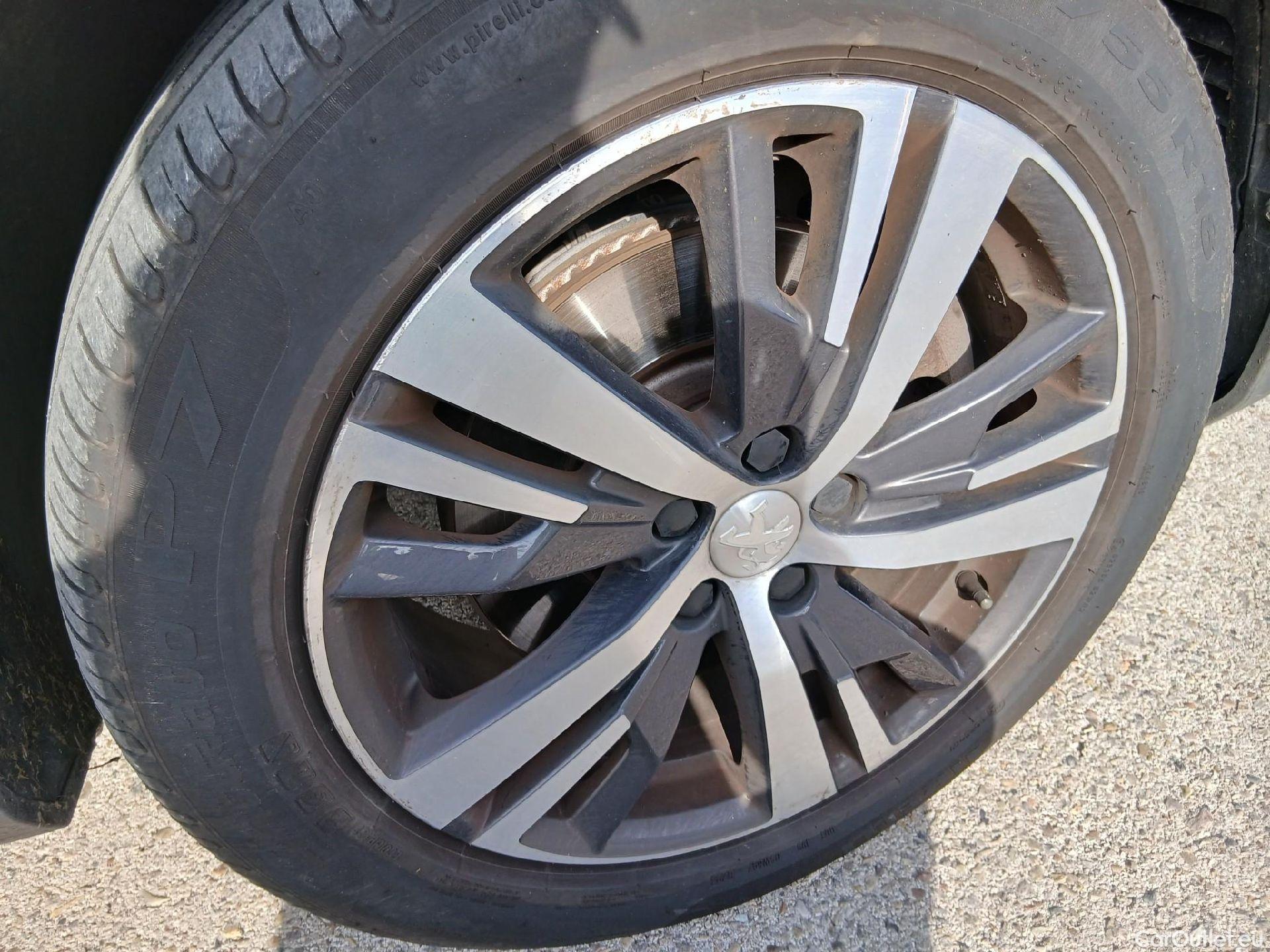  Peugeot  3008 PEUGEOT  Hybrid / 2020 / 5P / todoterreno 300 e-EAT8 Allure Pack #41