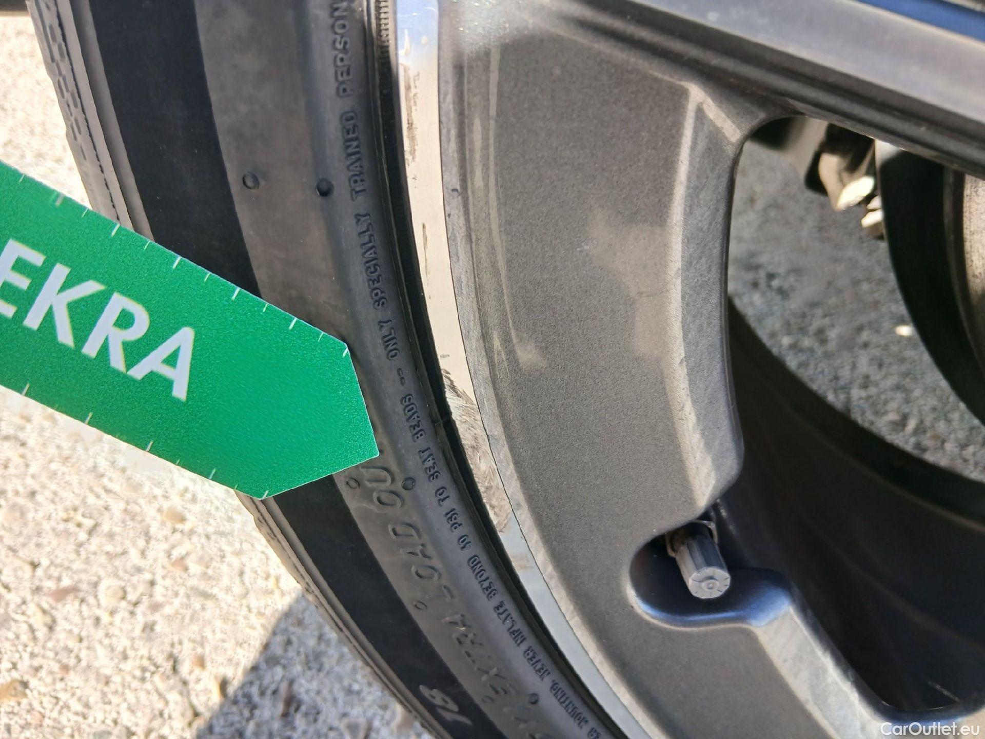  Mercedes  CLA-Klasse MERCEDES-BENZ CLA / 2019 / 5P / familiar CLA 200 Shooting Brake #6