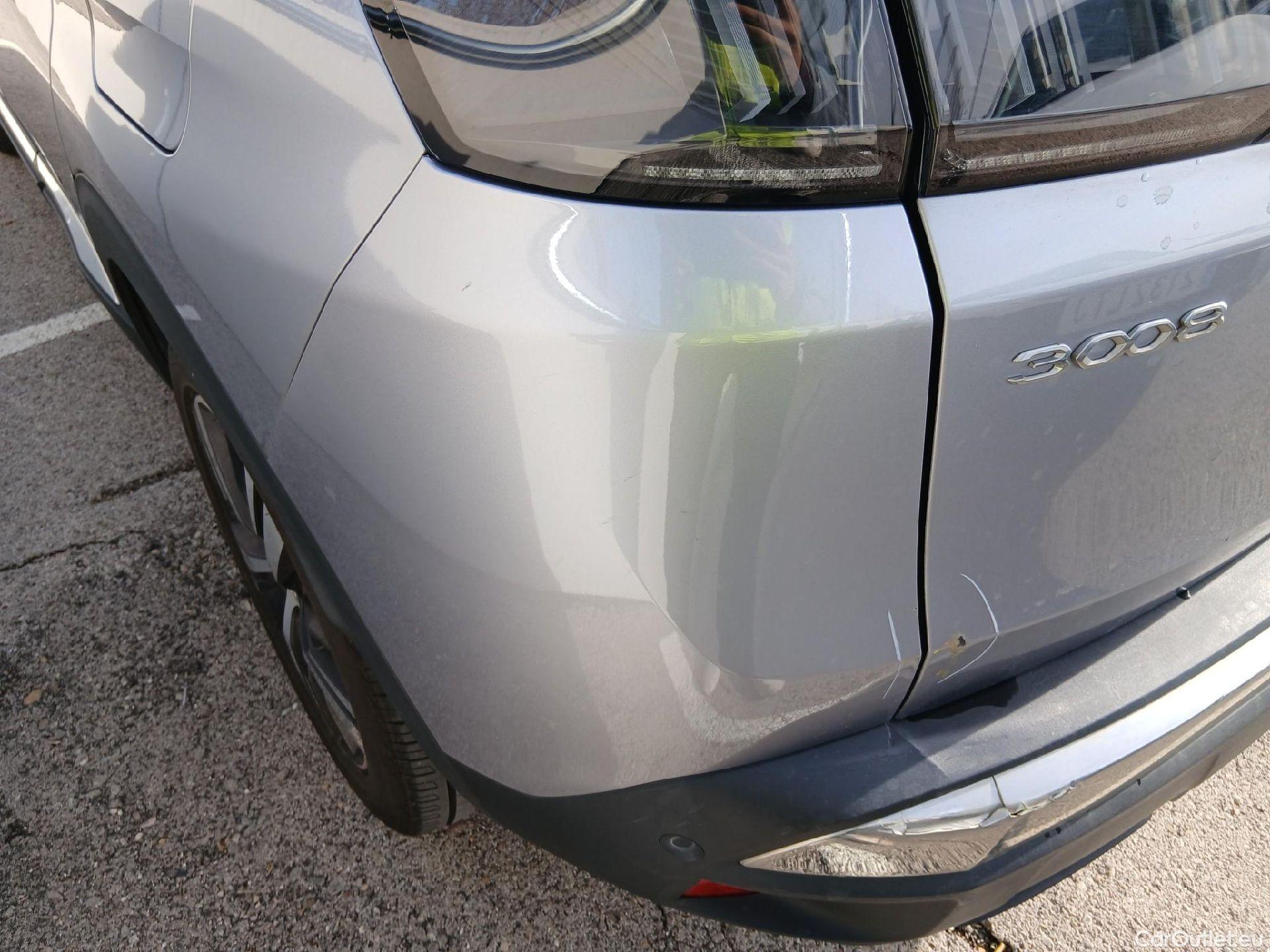  Peugeot  3008 PEUGEOT  Hybrid / 2020 / 5P / todoterreno 300 e-EAT8 Allure Pack #20