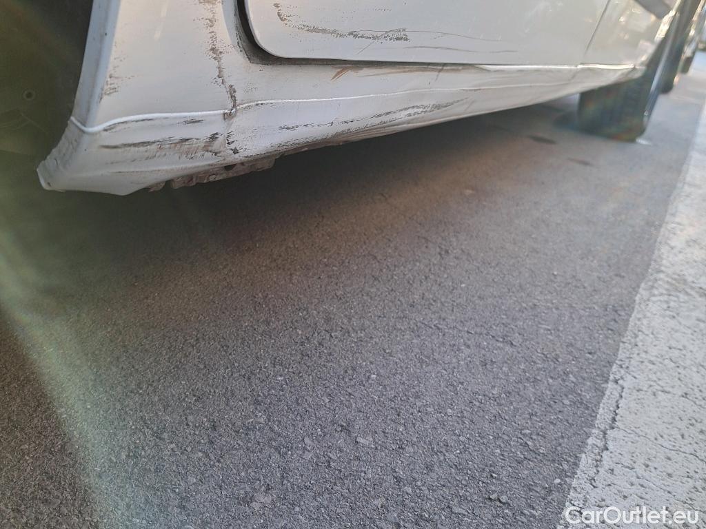  Citroen  Berlingo CITROEN  / 2018 / 4P / combi Talla M BlueHDi 100 LIVE (AC) #18