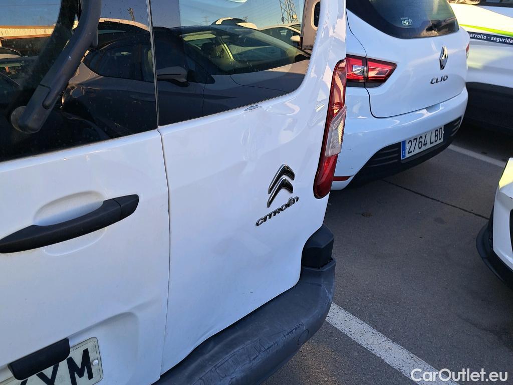  Citroen  Berlingo CITROEN  / 2018 / 4P / combi Talla M BlueHDi 100 LIVE (AC) #10