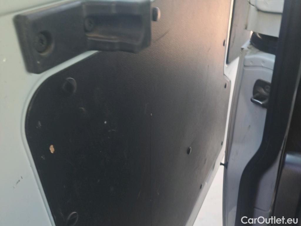  Ford  Transit FORD  Custom / 2012 / 4P / combi Kombi 2.0 TDCI 96kW 320 L1 Trend #39