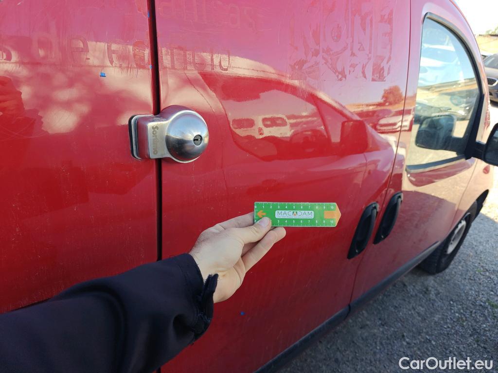  Fiat  Fiorino FIAT  / 2016 / 4P / furgón derivado de turismo Cargo Base N1 1.3 MJet 59 kW (80 CV) #17