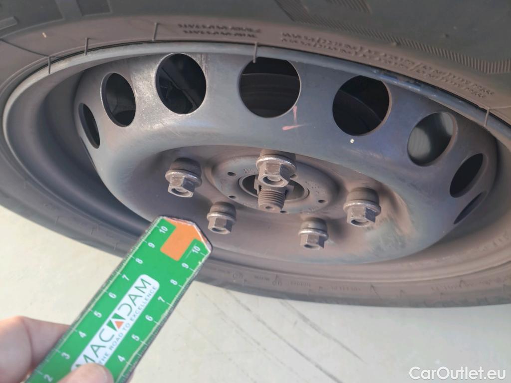  Ford  Transit FORD  Custom / 2012 / 4P / combi Kombi 2.0 TDCI 96kW 320 L1 Trend #56