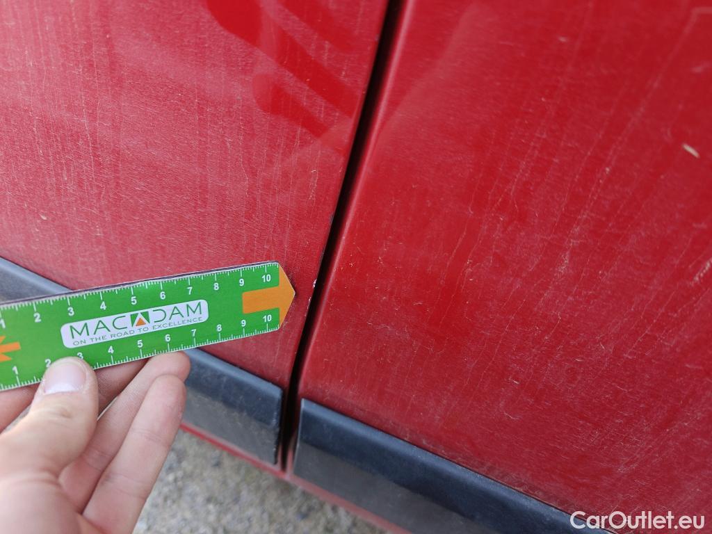  Fiat  Fiorino FIAT  / 2016 / 4P / furgón derivado de turismo Cargo Base N1 1.3 MJet 59 kW (80 CV) #76