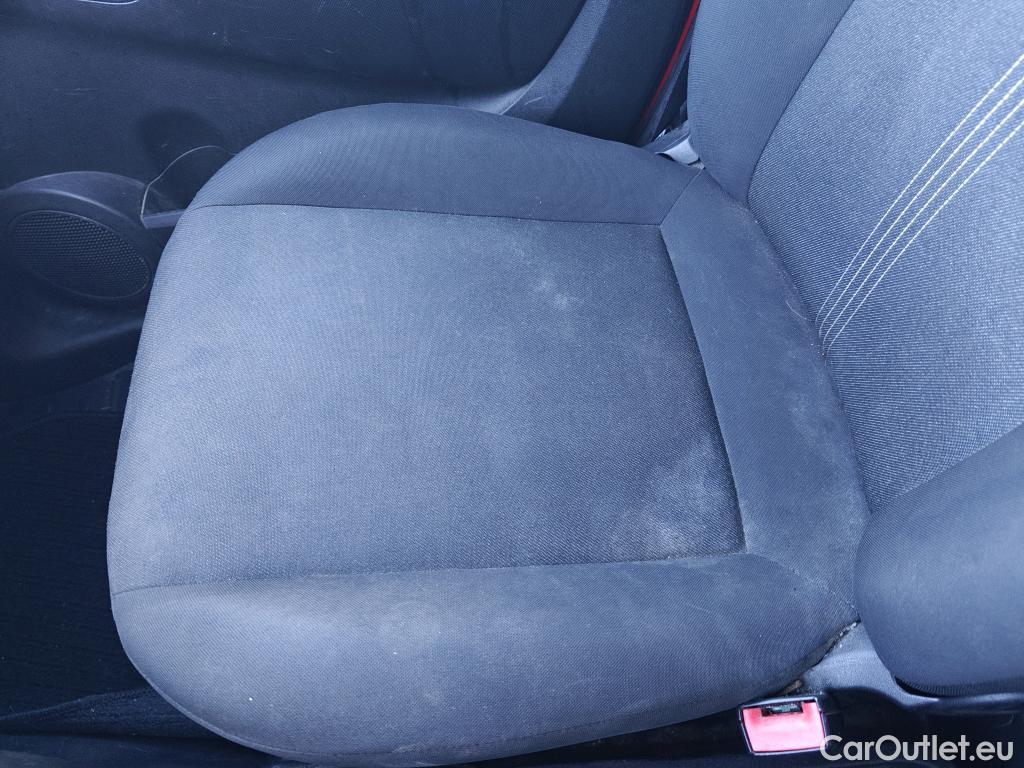  Fiat  Fiorino FIAT  / 2016 / 4P / furgón derivado de turismo Cargo Base N1 1.3 MJet 59 kW (80 CV) #51