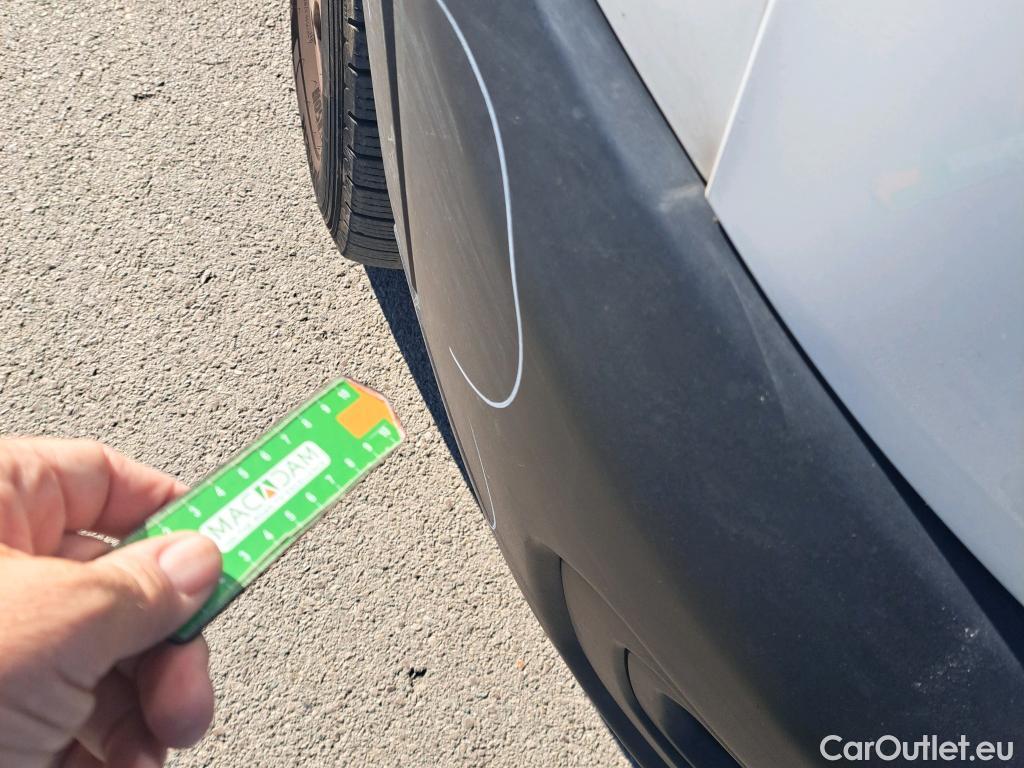  Ford  Transit FORD  / 2013 / 4P / furgón 350 96kW L3H2 Van Trend FWD #53