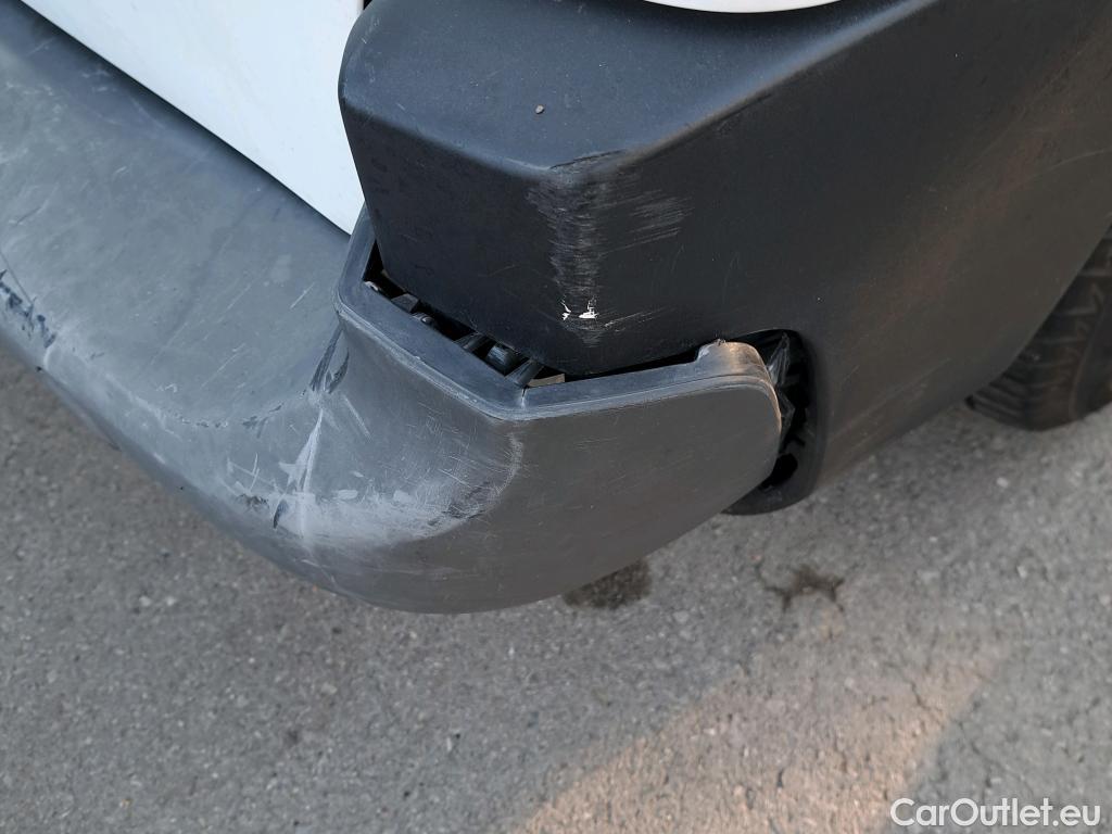  Citroen  Berlingo CITROEN  / 2018 / 4P / combi Talla M BlueHDi 100 LIVE (AC) #6