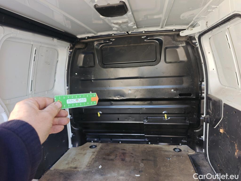  Citroen  Jumpy CITROEN  / 2016 / 4P / furgón Talla XS BlueHDi 120 S&S 6v CityVan #31