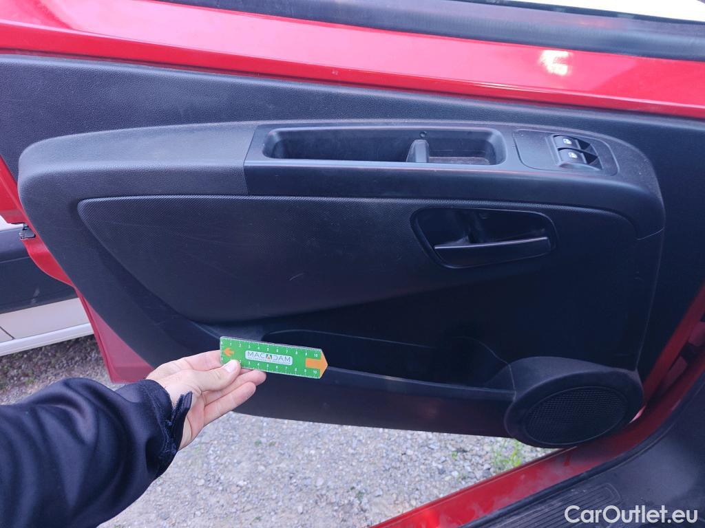  Fiat  Fiorino FIAT  / 2016 / 4P / furgón derivado de turismo Cargo Base N1 1.3 MJet 59 kW (80 CV) #60