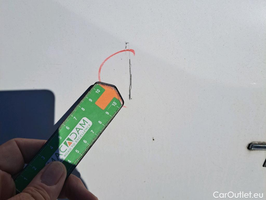  Ford  Transit FORD  / 2013 / 4P / furgón 350 96kW L3H2 Van Trend FWD #29