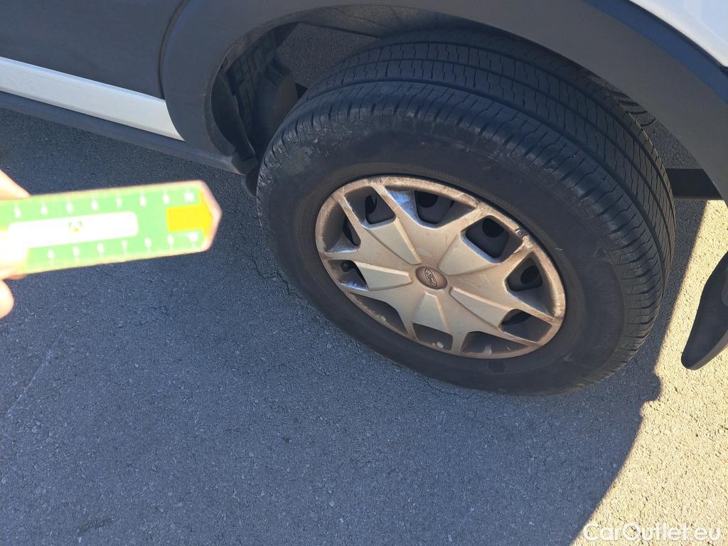  Ford  Transit FORD  / 2013 / 4P / furgón 350 96kW L3H2 Van Trend FWD #64