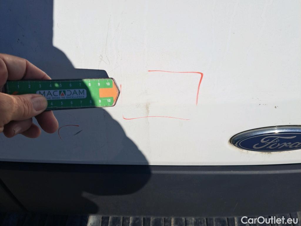  Ford  Transit FORD  / 2013 / 4P / furgón 350 96kW L3H2 Van Trend FWD #31