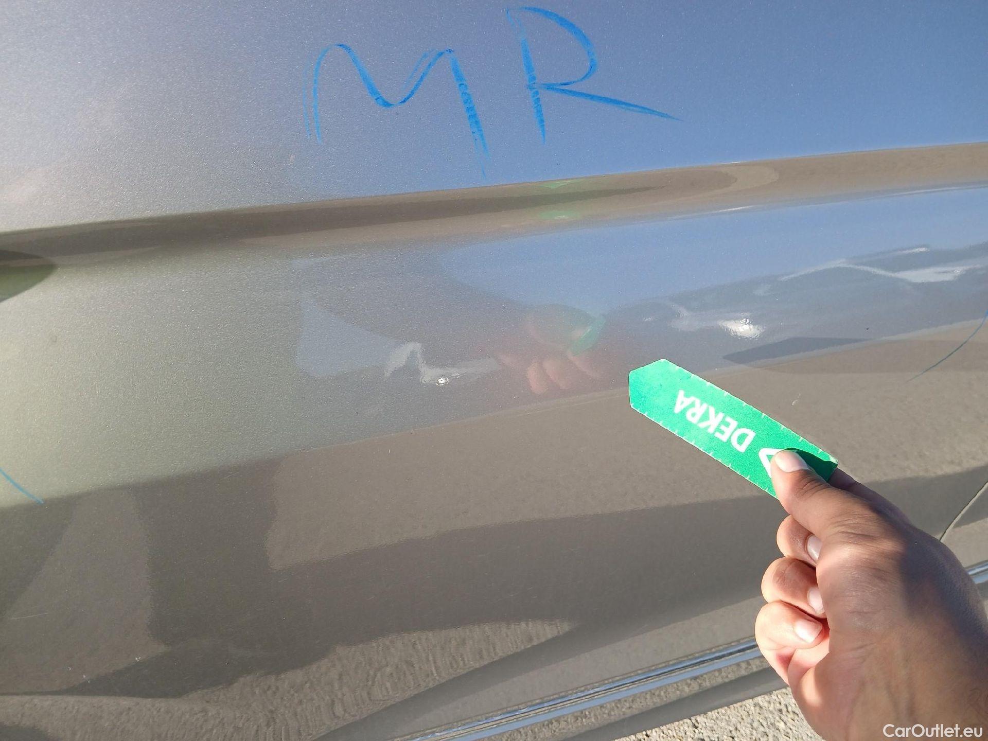  Volkswagen  Tiguan VOLKSWAGEN  / 2016 / 5P / todoterreno Advance 2.0 TDI 110kW (150CV) DSG #24