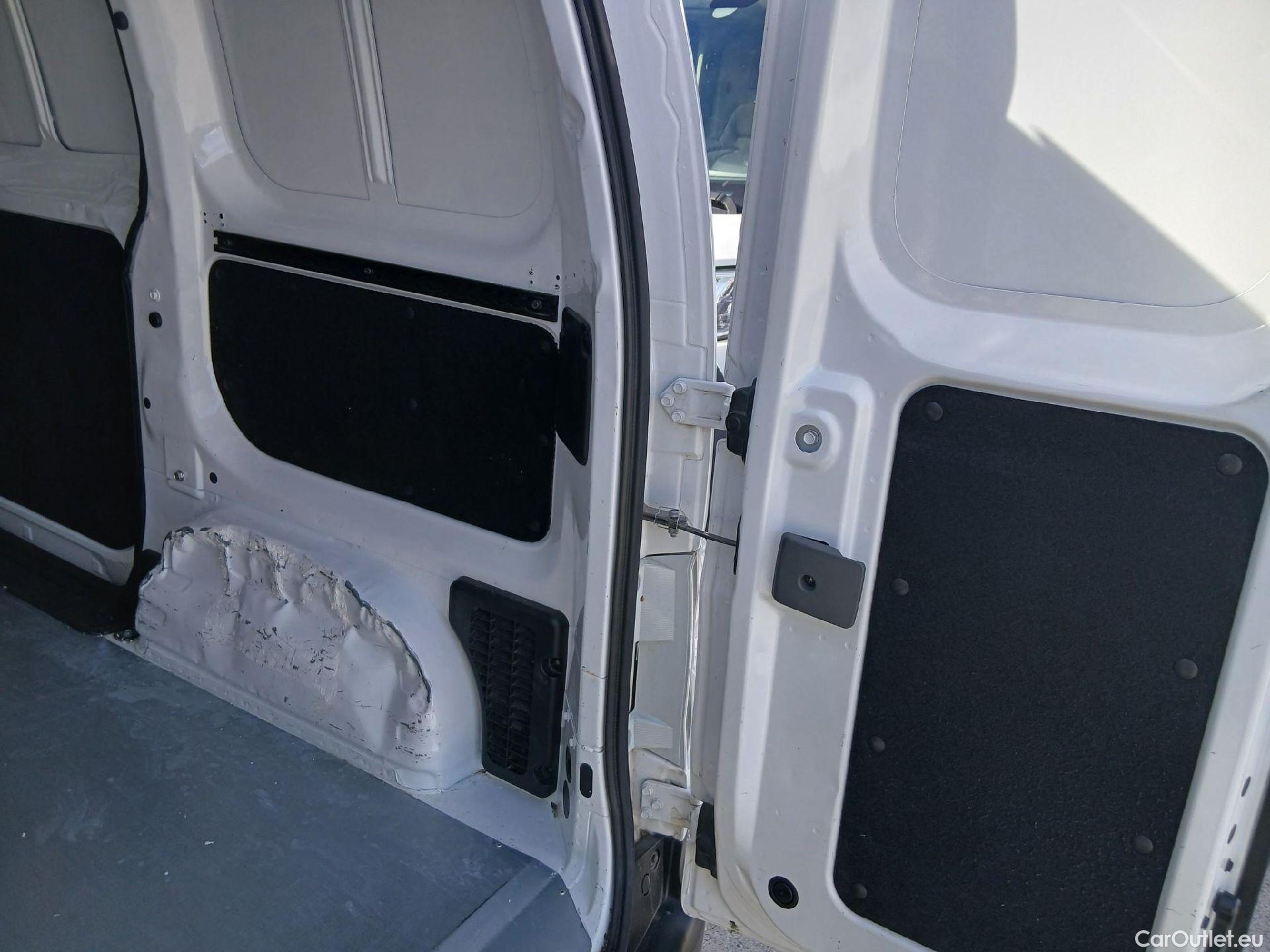  Nissan  NV200 NISSAN e- / 2009 / 5P / furgón Furgón 5p 40 kWh COMFORT #7