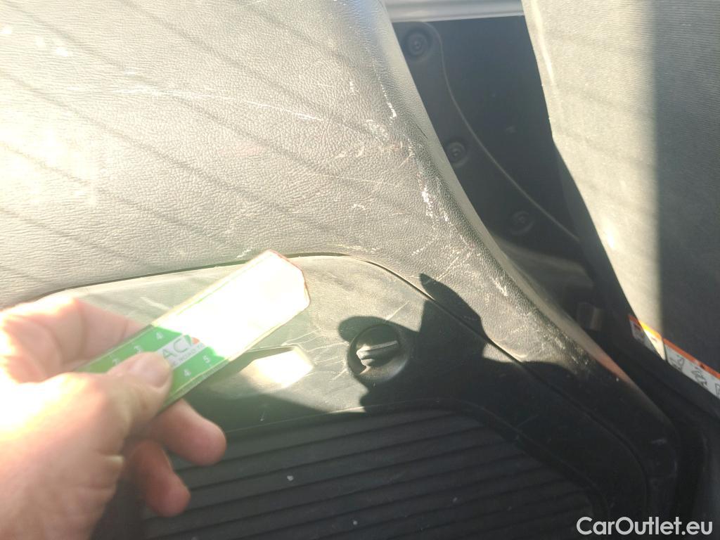  Ford  Transit FORD  Custom / 2012 / 4P / combi Kombi 2.0 TDCI 96kW 320 L1 Trend #38