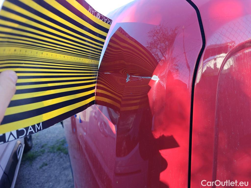  Fiat  Fiorino FIAT  / 2016 / 4P / furgón derivado de turismo Cargo Base N1 1.3 MJet 59 kW (80 CV) #2