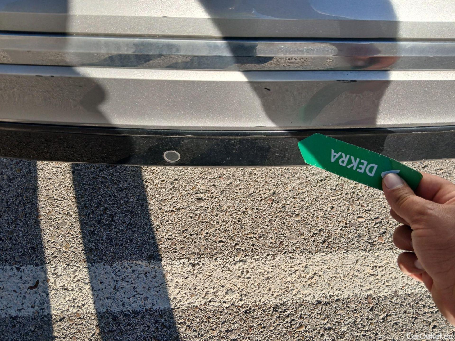  Volkswagen  Tiguan VOLKSWAGEN  / 2016 / 5P / todoterreno Advance 2.0 TDI 110kW (150CV) DSG #18