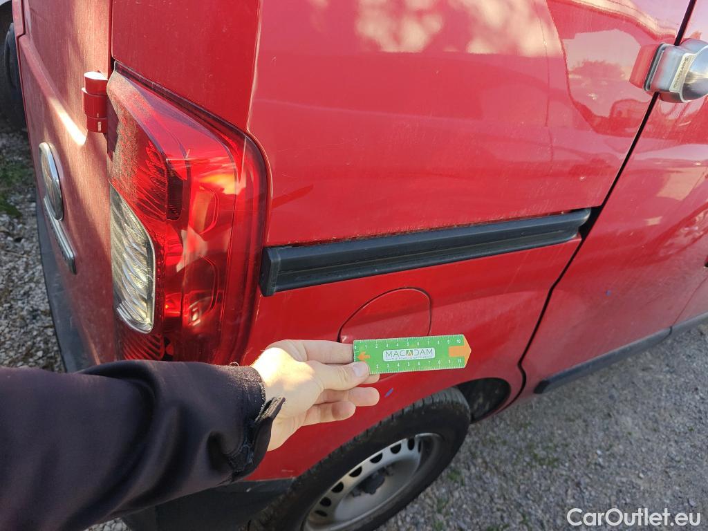  Fiat  Fiorino FIAT  / 2016 / 4P / furgón derivado de turismo Cargo Base N1 1.3 MJet 59 kW (80 CV) #3