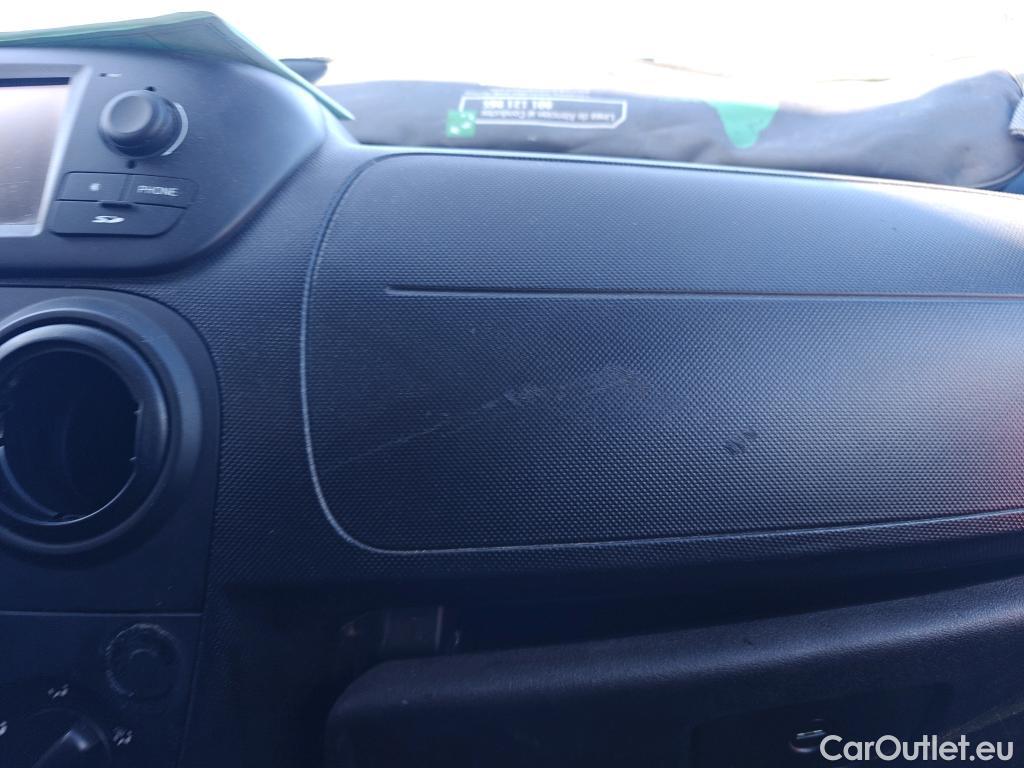  Fiat  Fiorino FIAT  / 2016 / 4P / furgón derivado de turismo Cargo Base N1 1.3 MJet 59 kW (80 CV) #49