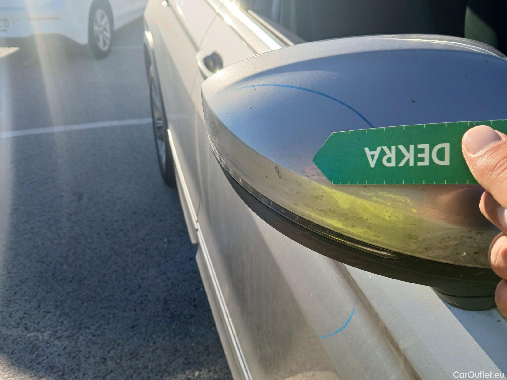  Volkswagen  Tiguan VOLKSWAGEN  / 2016 / 5P / todoterreno Advance 2.0 TDI 110kW (150CV) DSG #27