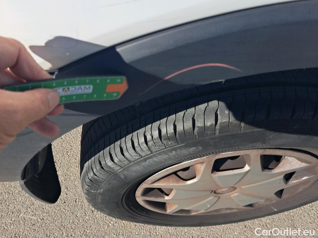  Ford  Transit FORD  / 2013 / 4P / furgón 350 96kW L3H2 Van Trend FWD #71