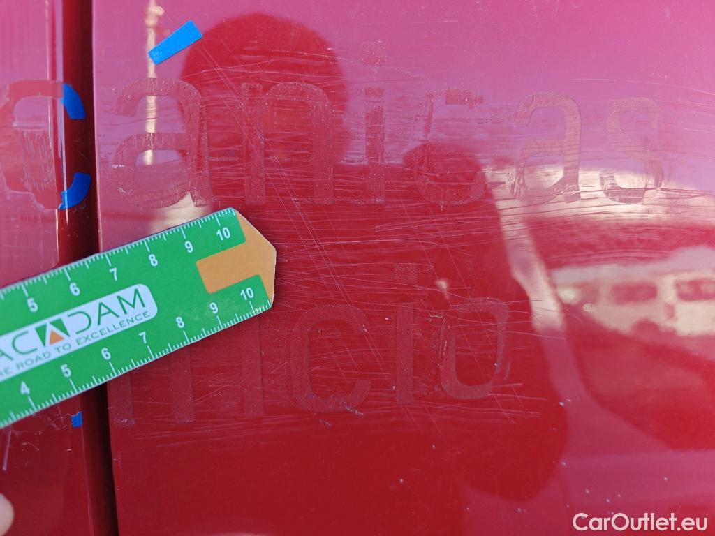  Fiat  Fiorino FIAT  / 2016 / 4P / furgón derivado de turismo Cargo Base N1 1.3 MJet 59 kW (80 CV) #19