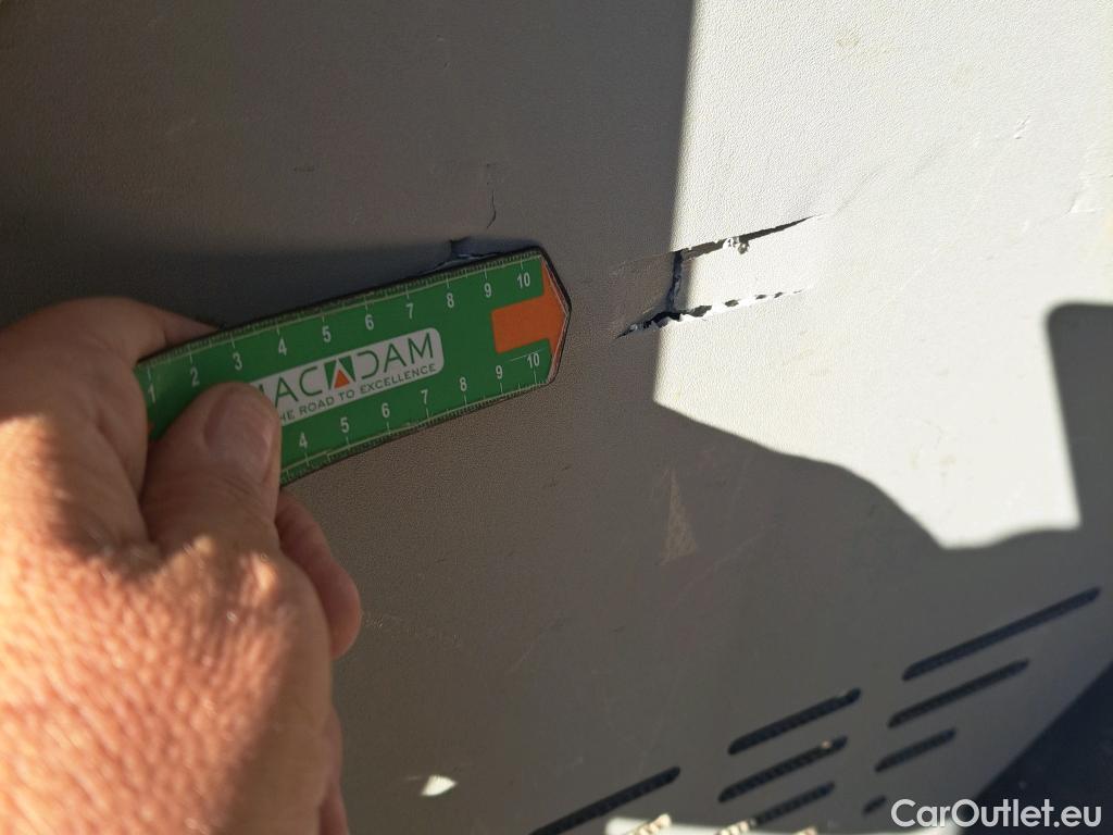  Ford  Transit FORD  / 2013 / 4P / furgón 350 96kW L3H2 Van Trend FWD #34